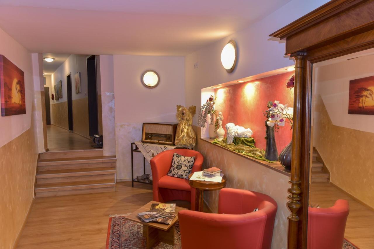 Hotel Ristorante Rostica Bad Urach Kültér fotó